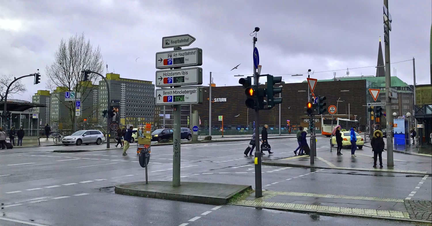 Hamburg traffic at an intersection
